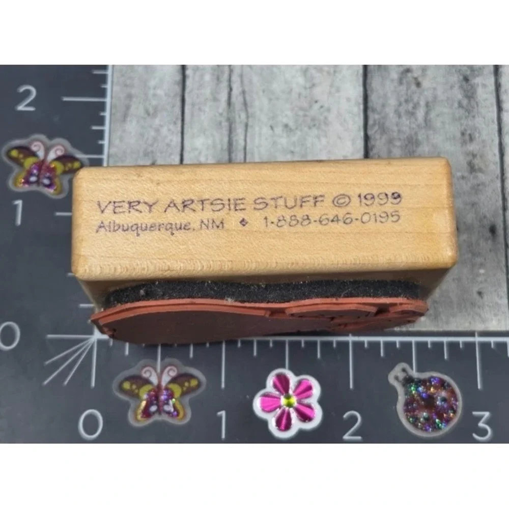 Very Artsie Stuff Pear Leaves Fruit 2.5X1.5  Rubber Stamp Wood #Q105
